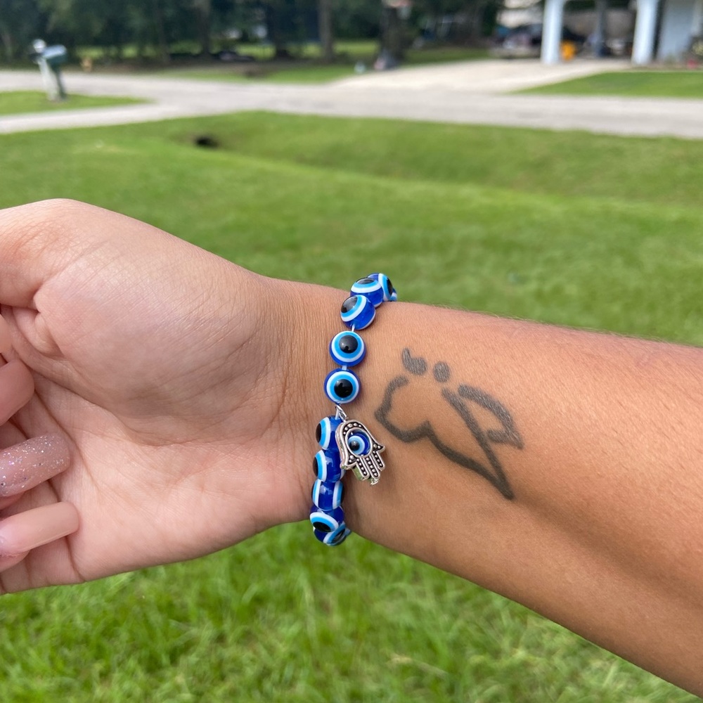 Dark Blue Evil Eye Bracelet with hamsa hand - Picture 1 of 3